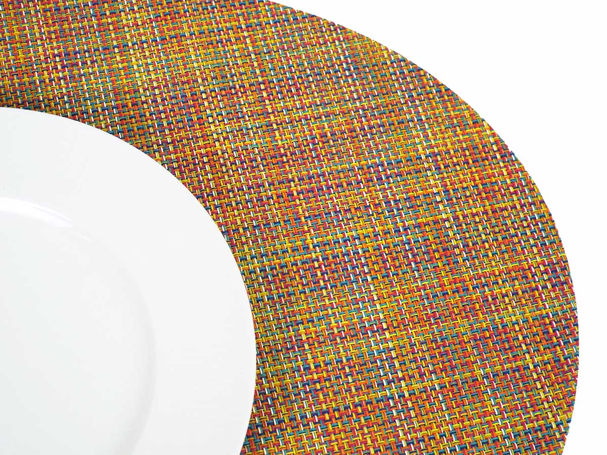 チルウィッチのテーブルランナー・バスケットウィーブ柄の楕円形のコンフェティ色