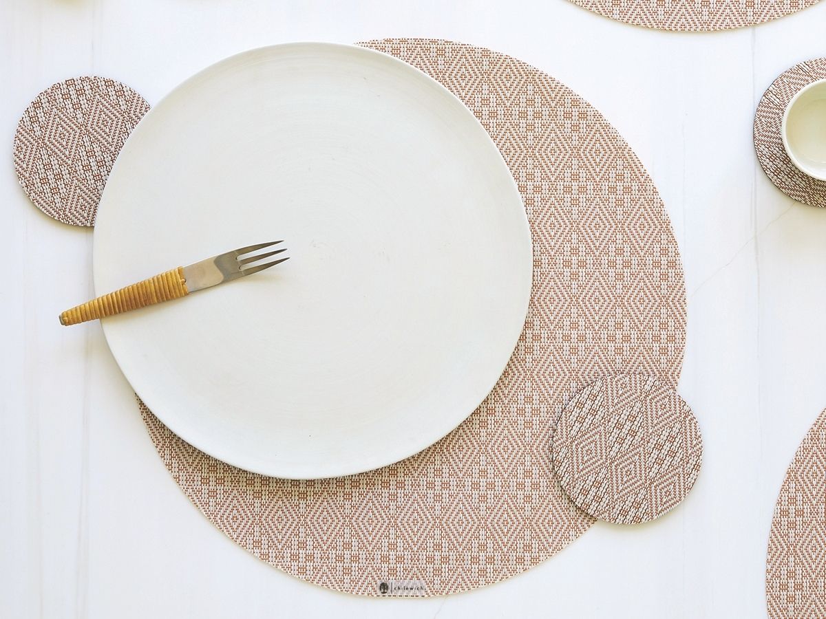 チルウィッチ　ランチョンマット　コーラル色　2026年新作　ボックスウッド コーラル色