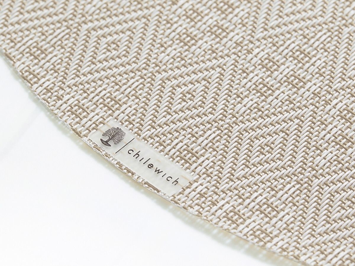 チルウィッチ　ランチョンマット　フラックス色　2026年新作　ボックスウッド フラックス色