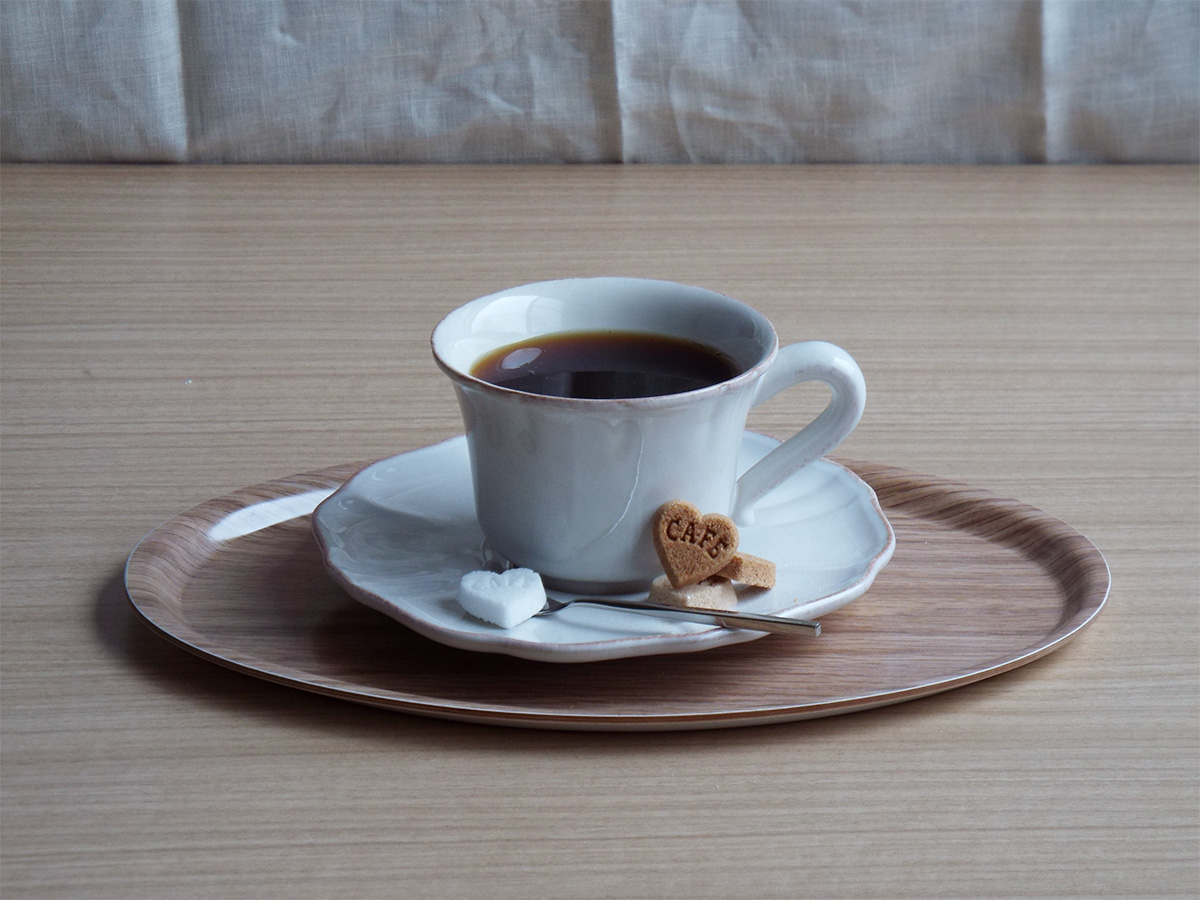 CAFEの刻印のあるハート型のおしゃれな角砂糖