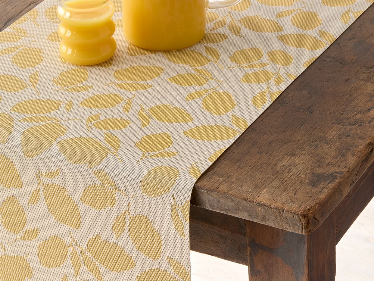 チルウィッチ　ランチョンマット　ゴールデンロッド色　2026年新作　レモンリーブス ゴールデンロッド色