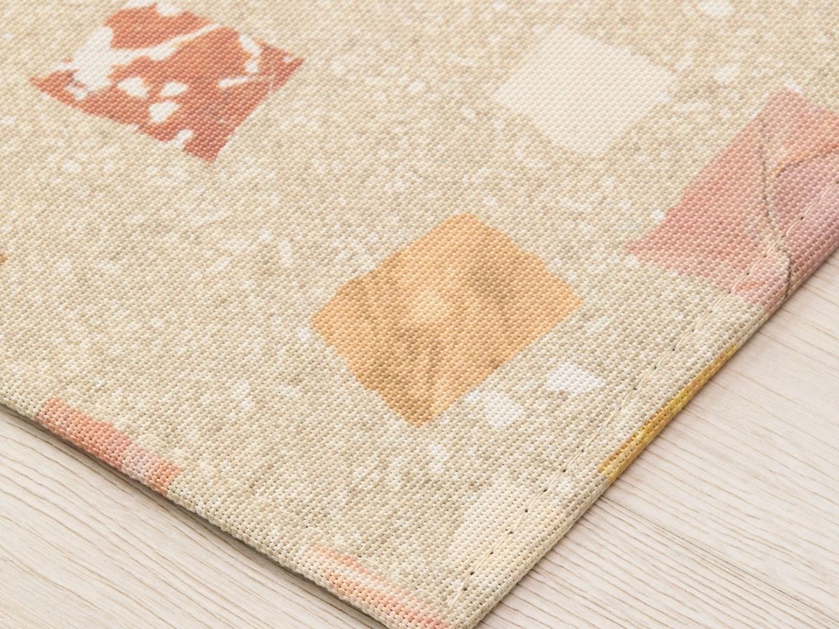 チルウィッチ　フロアマット　平織り　　マルチ色　敷物　ラグ　ピエトラ柄　デザート色