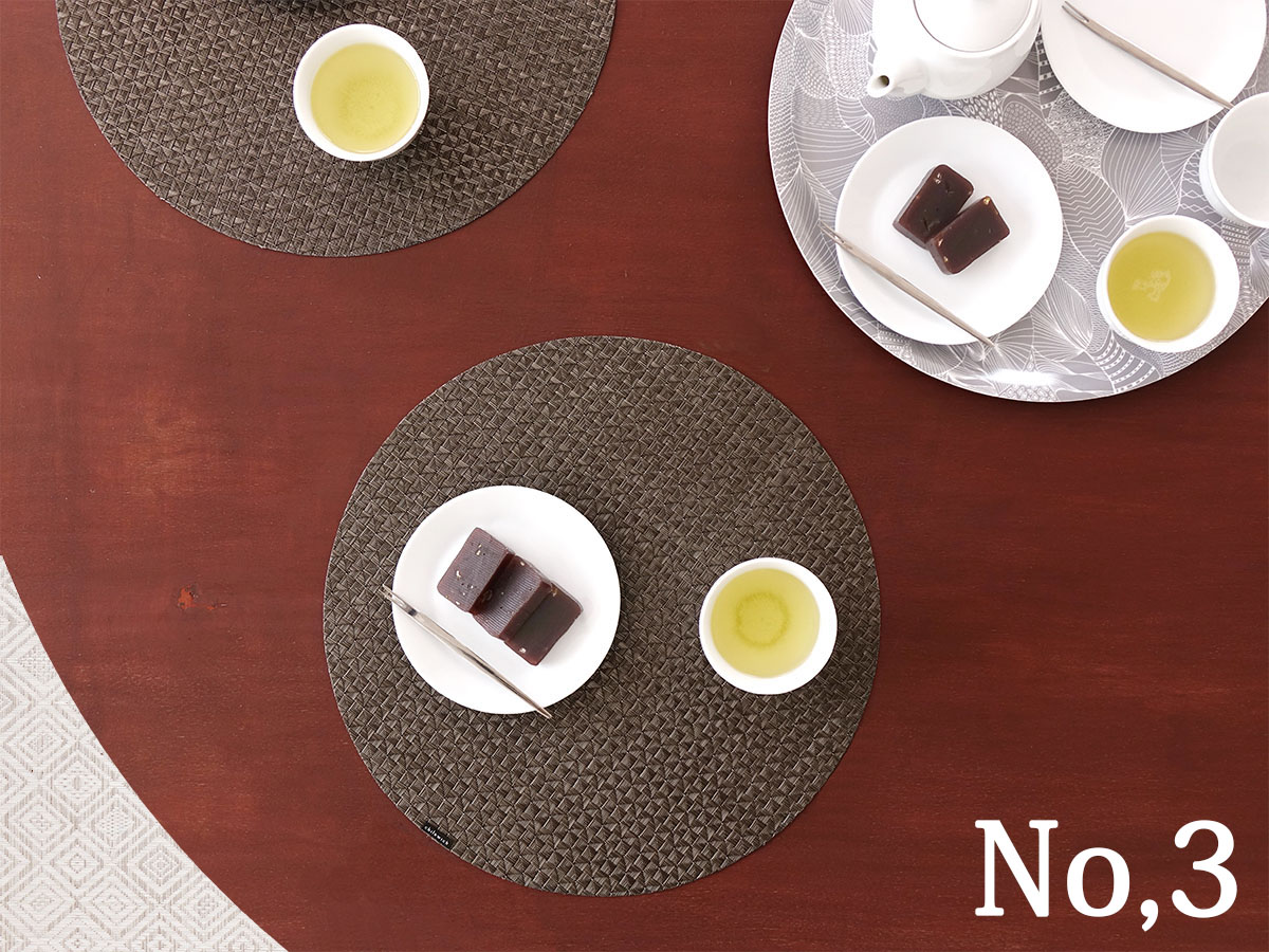 2025年ランチョンマット売上3位のオリガミ・ココア（円形）