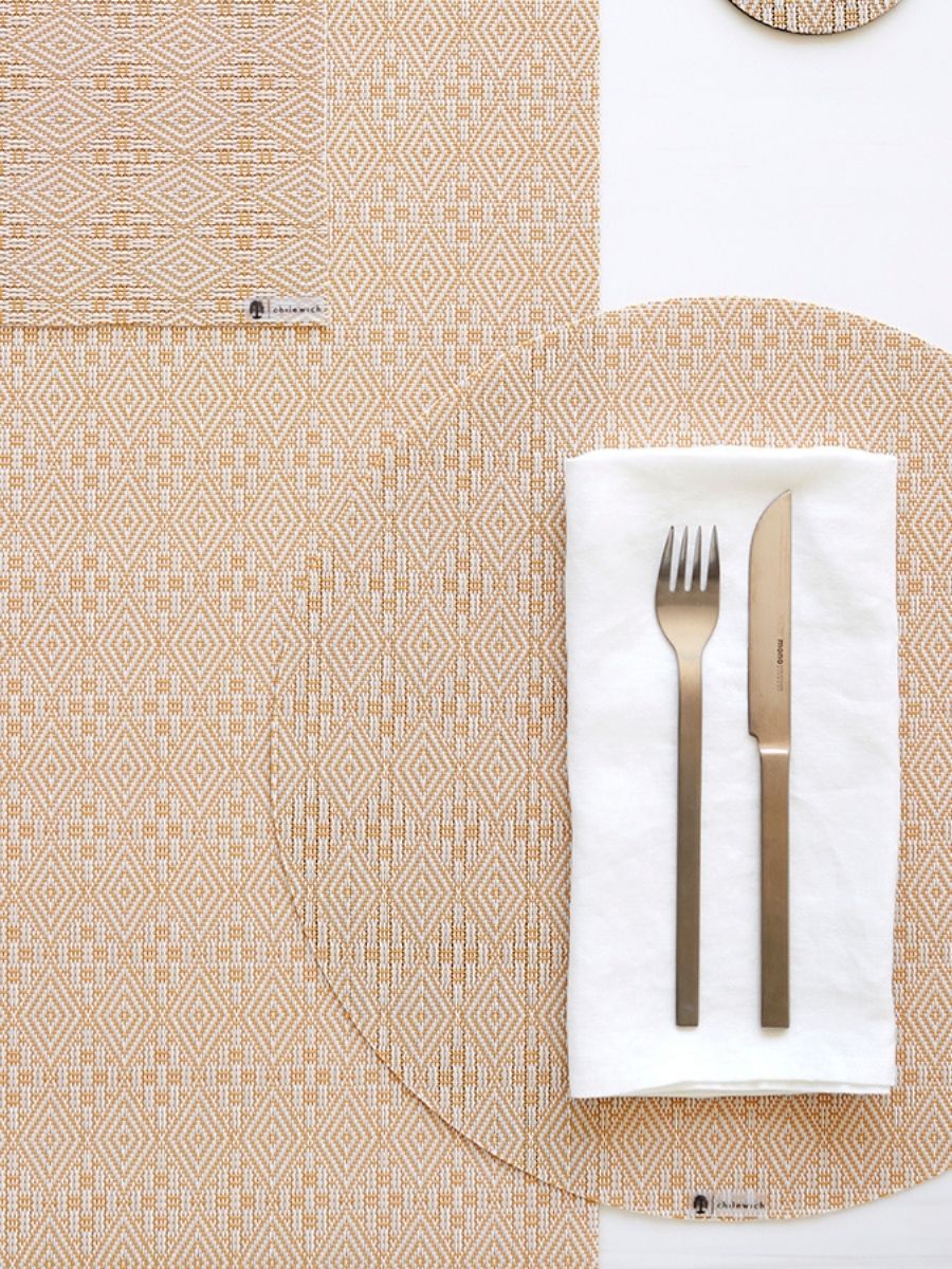 2026春夏の新作 チルウィッチのランチョンマット マーサスチュアート ボックスウッド ベージュ ウィート色