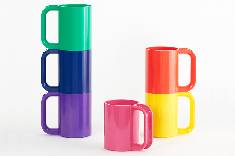 樹脂のファニチャーやテーブルウェアを手掛けるアメリカのHeller社