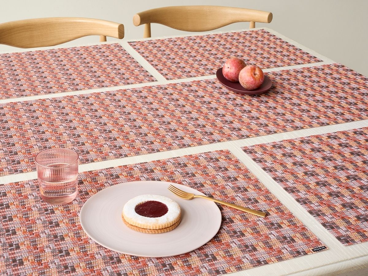 チルウィッチのランチョンマット フェイブル シャーベット色 レッド