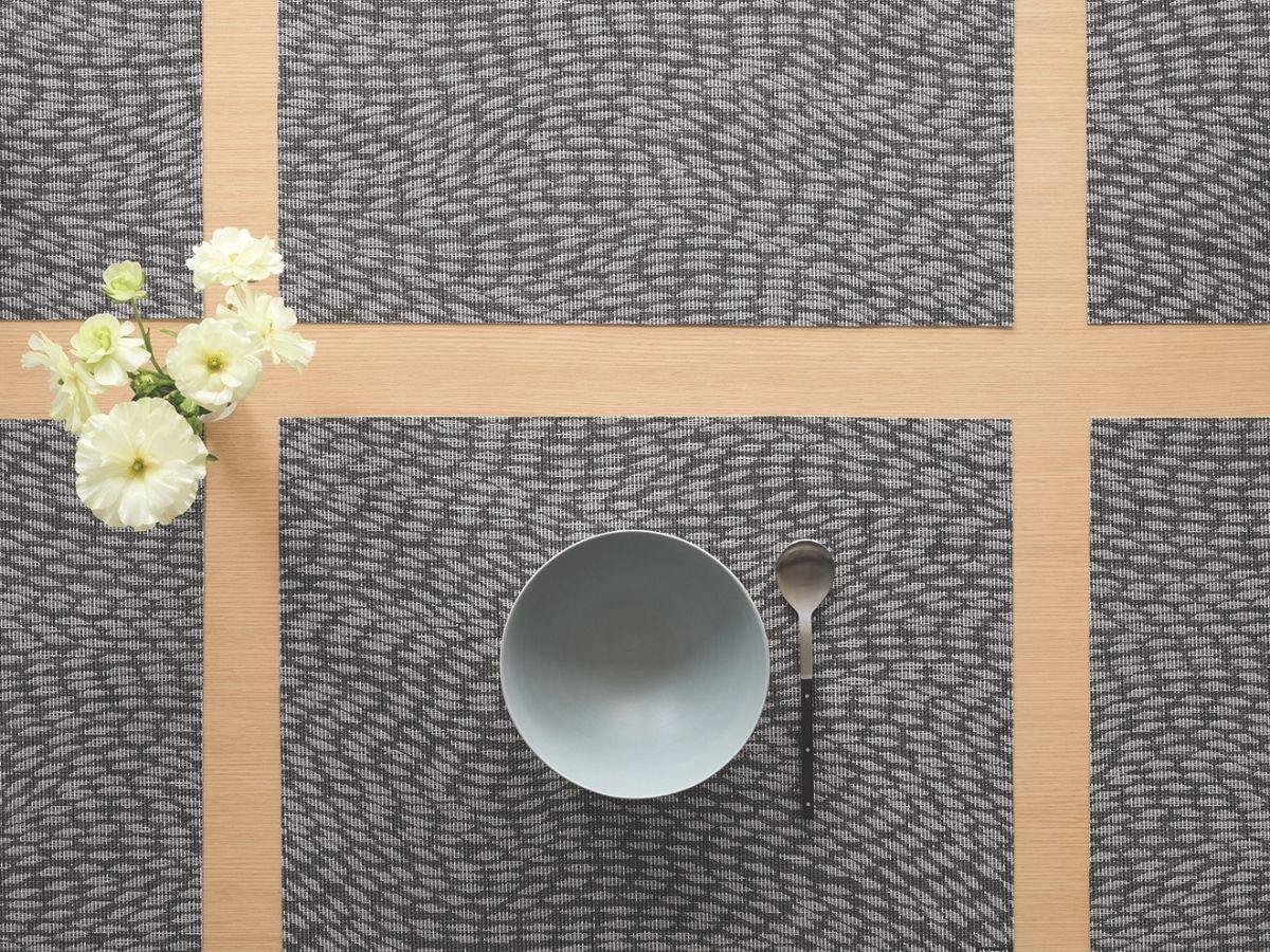 2026春夏の新作 チルウィッチのランチョンマット フラッター グレー ストーム色