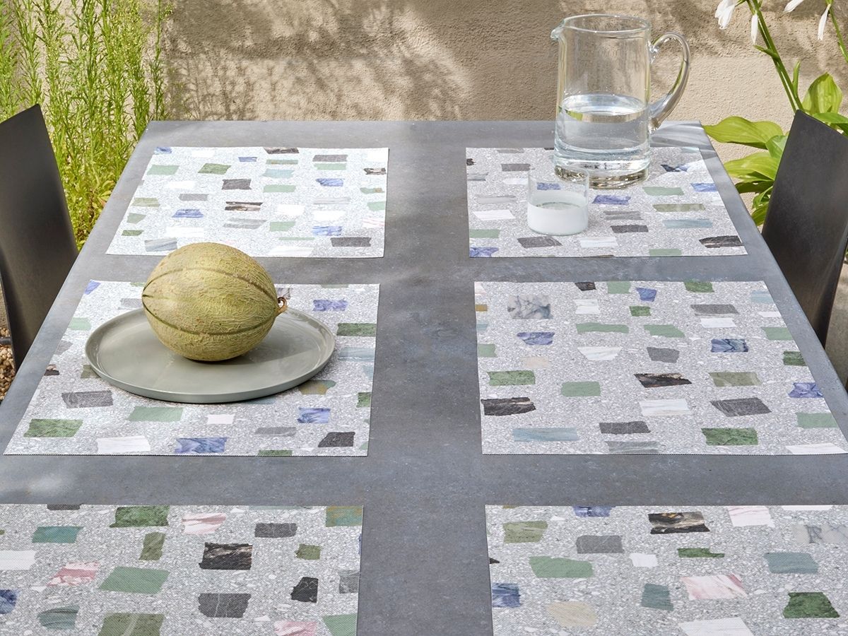 2026春夏の新作 チルウィッチのランチョンマット ピエトラ グレー ディープシー色