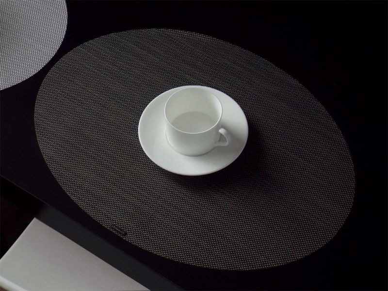 チルウィッチのランチョンマット　ミニバスケットウィーブ柄のライトグレイ色