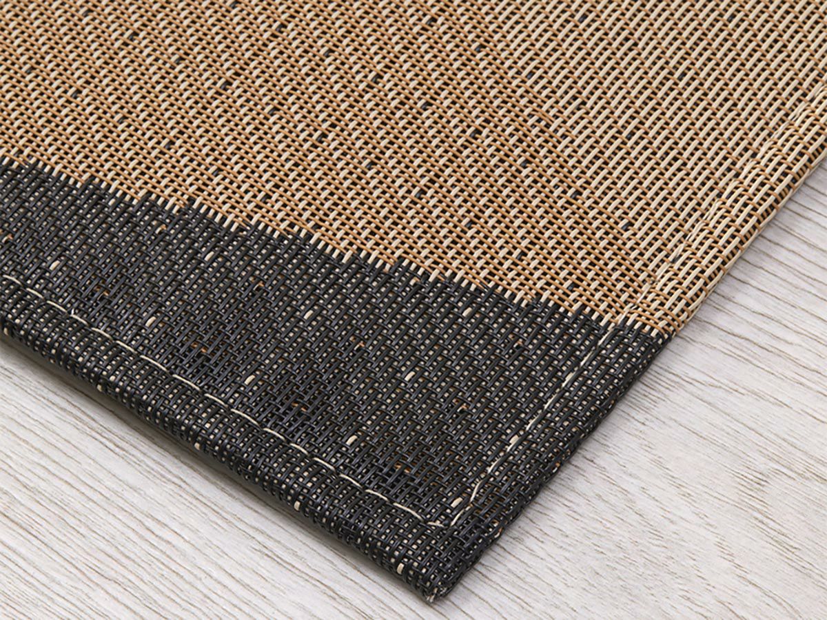 チルウィッチ　フロアマット キャノピー柄　ハニー色　ベージュゴールド色　円形の連続の幾何学柄